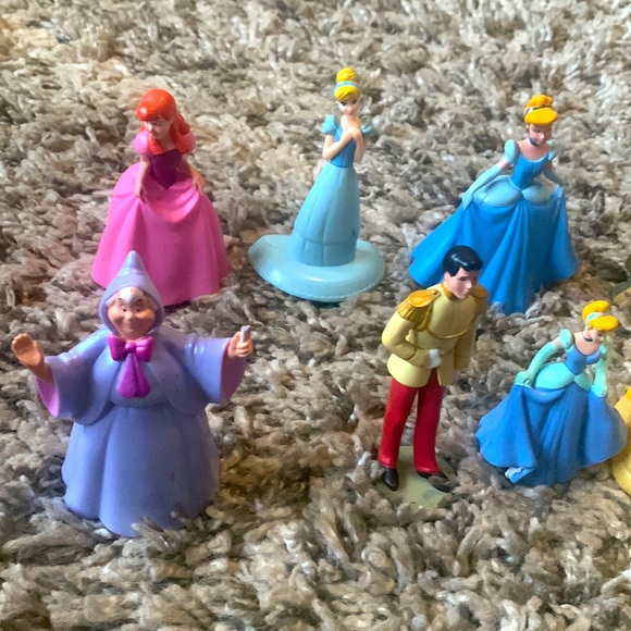 Disney Cinderella Figurine Play Set lot of 9 - Picture 3 of 3